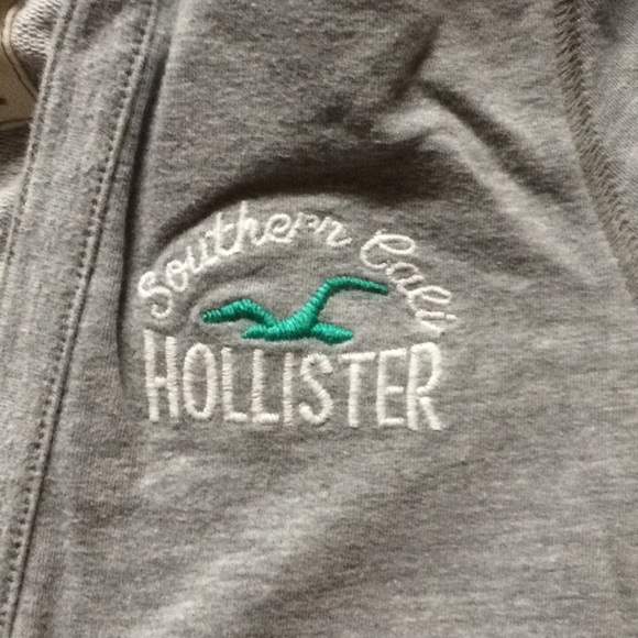 Hollister hoodie - Picture 2 of 5